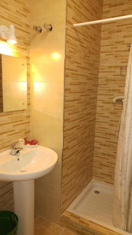 Hostal El Peregrino La Portela de Valcarce Exteriör bild