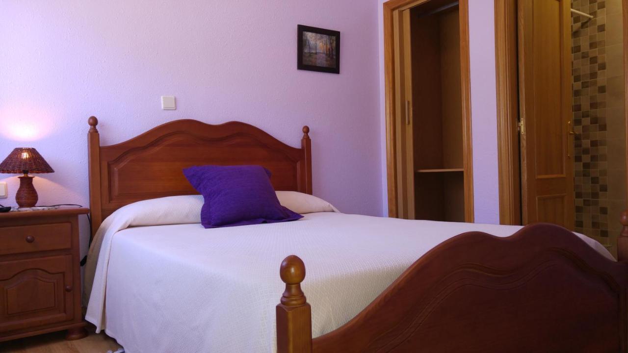 Hostal El Peregrino La Portela de Valcarce Exteriör bild